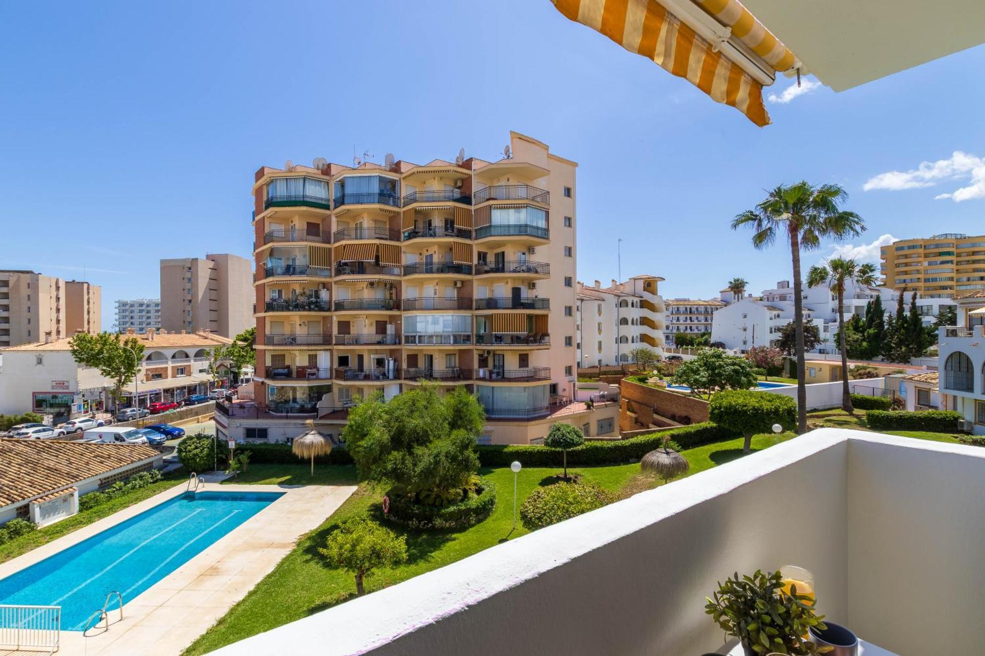 Erisa 52 By Ivi Real Estate Apartment Torremolinos Luaran gambar